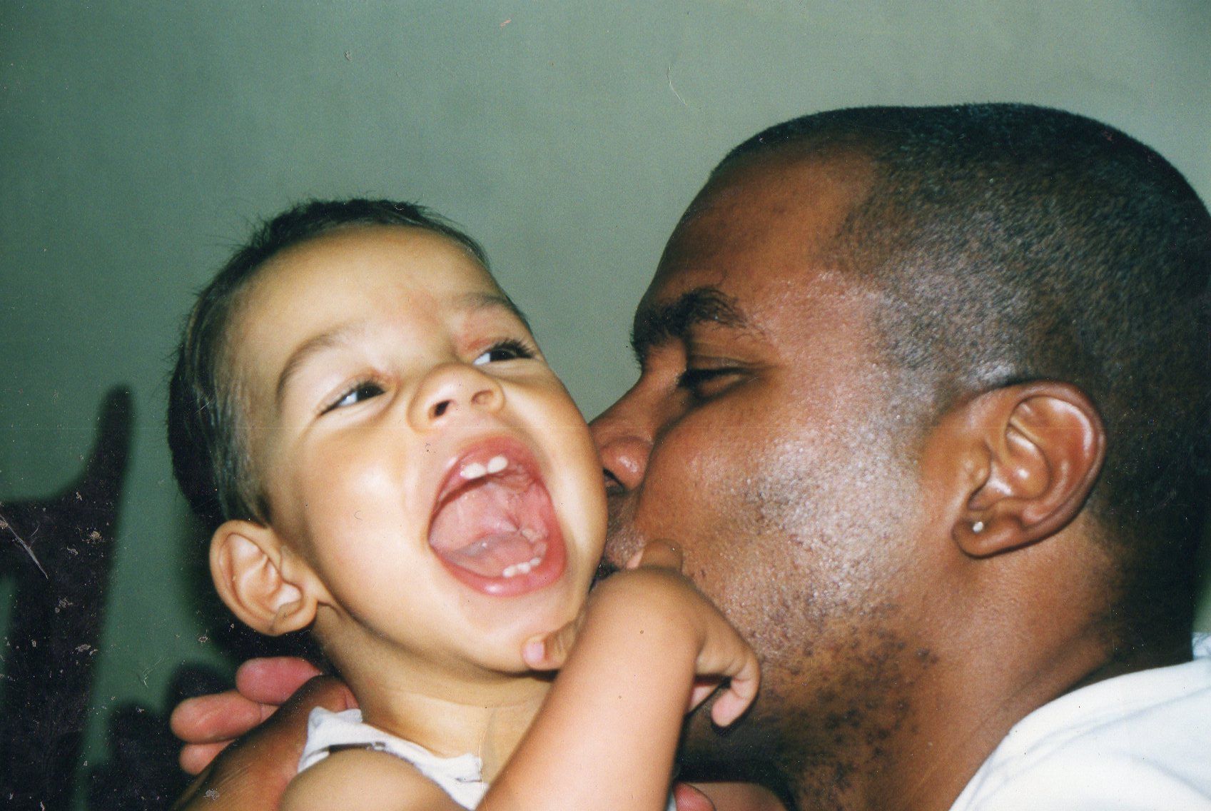 portrait de ianis avec son papa